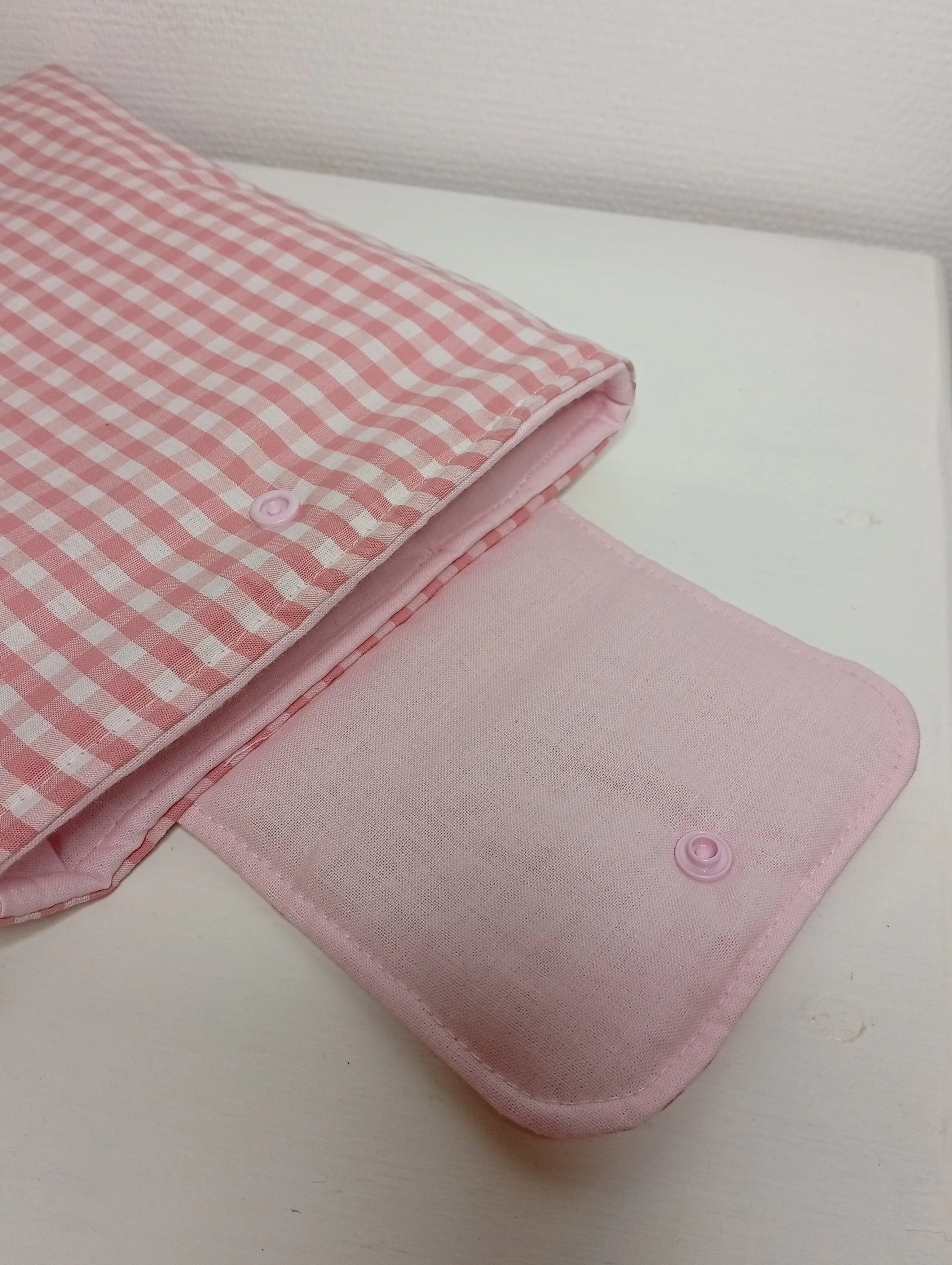 Pochette à livre rose tendresse Les créations de Vanou